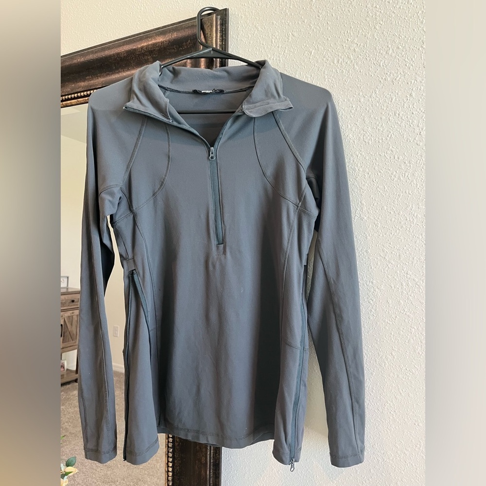 Soon Mternity Active Maternity Top - Picture 4 of 10